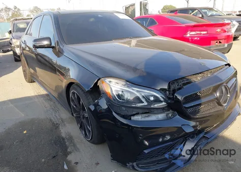 2014 Mercedes-Benz E 63 Amg S 4Matic z USA, uszkodzony, nr VIN WDDHF7GB2EA933374